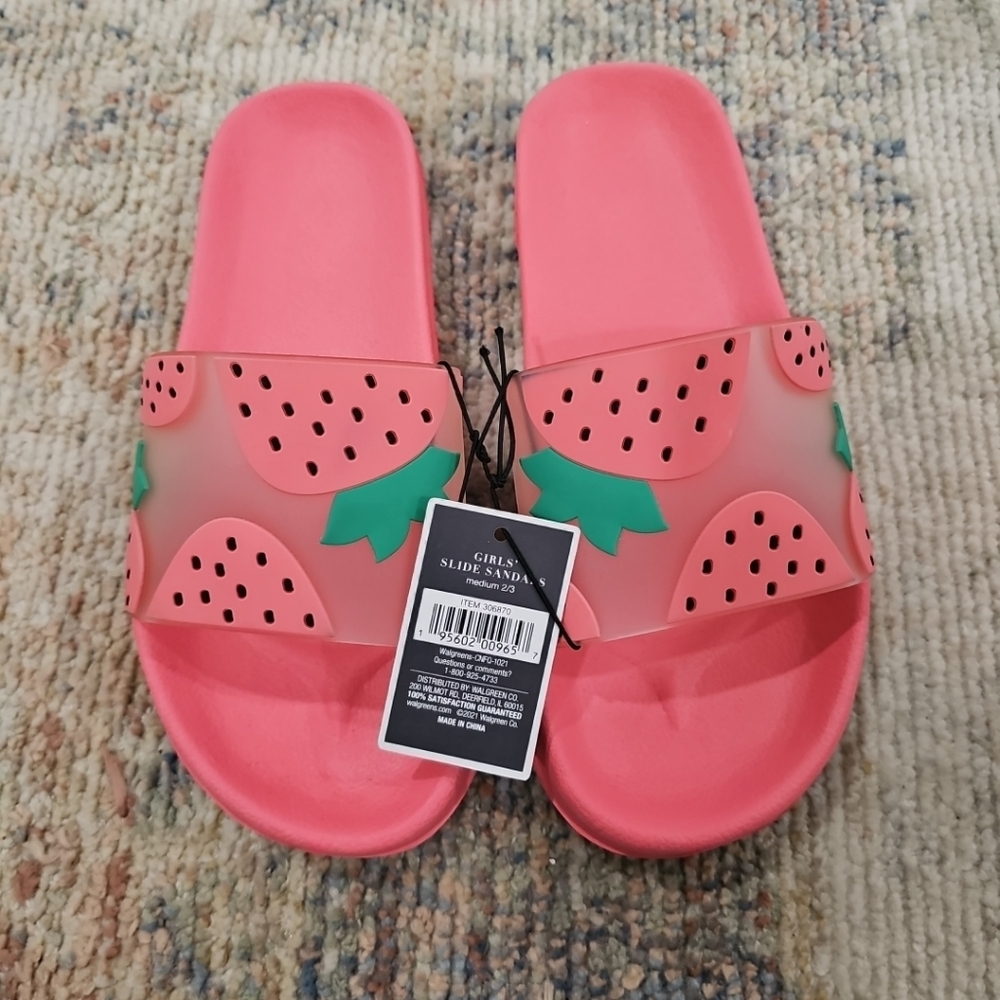 West Loop Girl's Strawberry Print Slide Sandals Size‎ 2/3